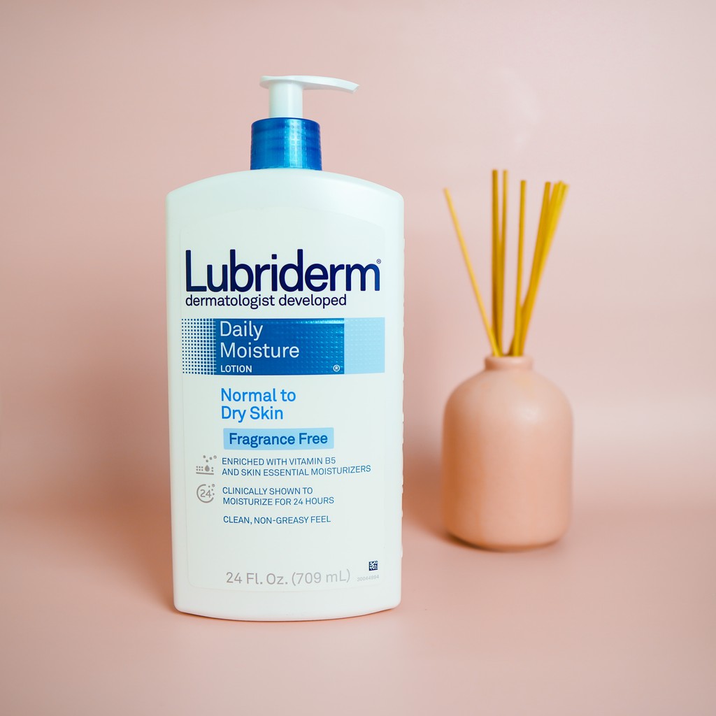 لوشن الترطيب اليومي للبشرة الجافة من لوبيديرم 709 ملل