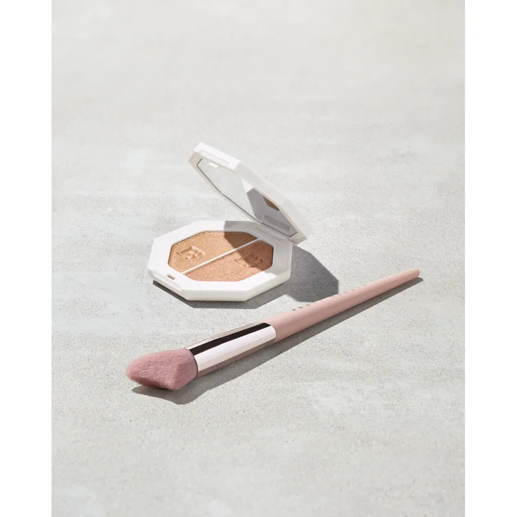 هايلايتر كيلاوات فري ستايل MO HUNNY / AFTERNOON SNACK -من فنتي بيوتي