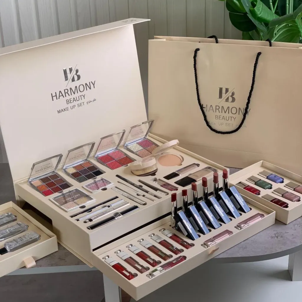 طقم بوكس مكياج هارموني الجديد