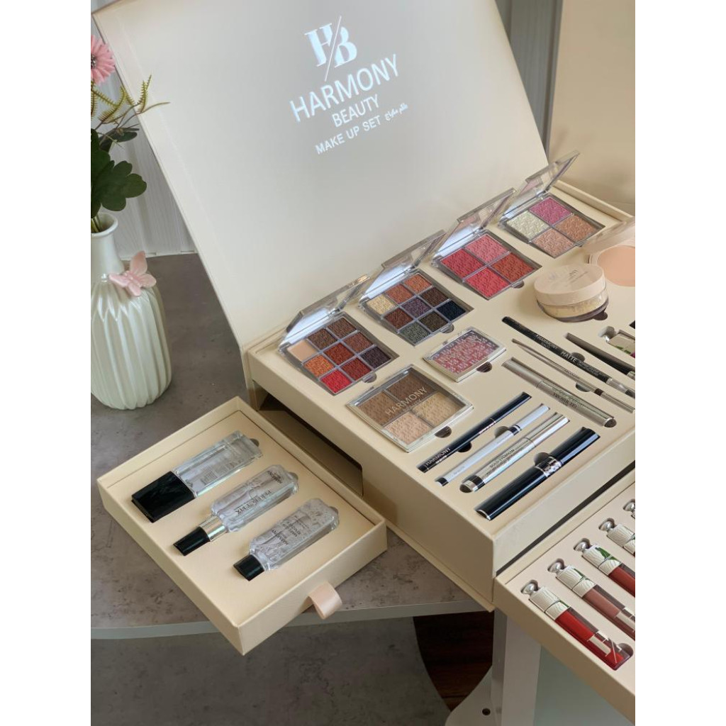 طقم بوكس مكياج هارموني الجديد