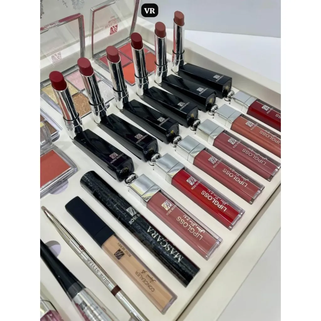 بوكس مكياج Rosebery المتكامل