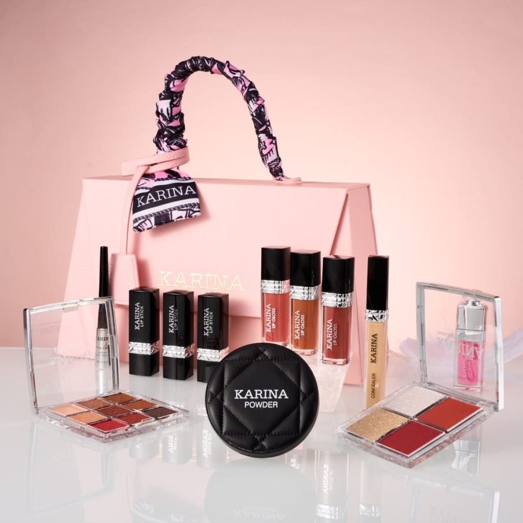 مجموعة المكياج من كارينا التي تتكون من 9 أصناف في علبة أنيقة تبدو مميزة حقًا،
