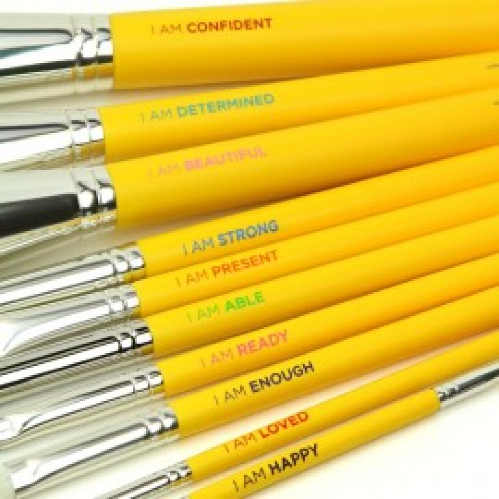 طقم فرش مكياج احترافية  من بديليوم تولز – 10 قطع