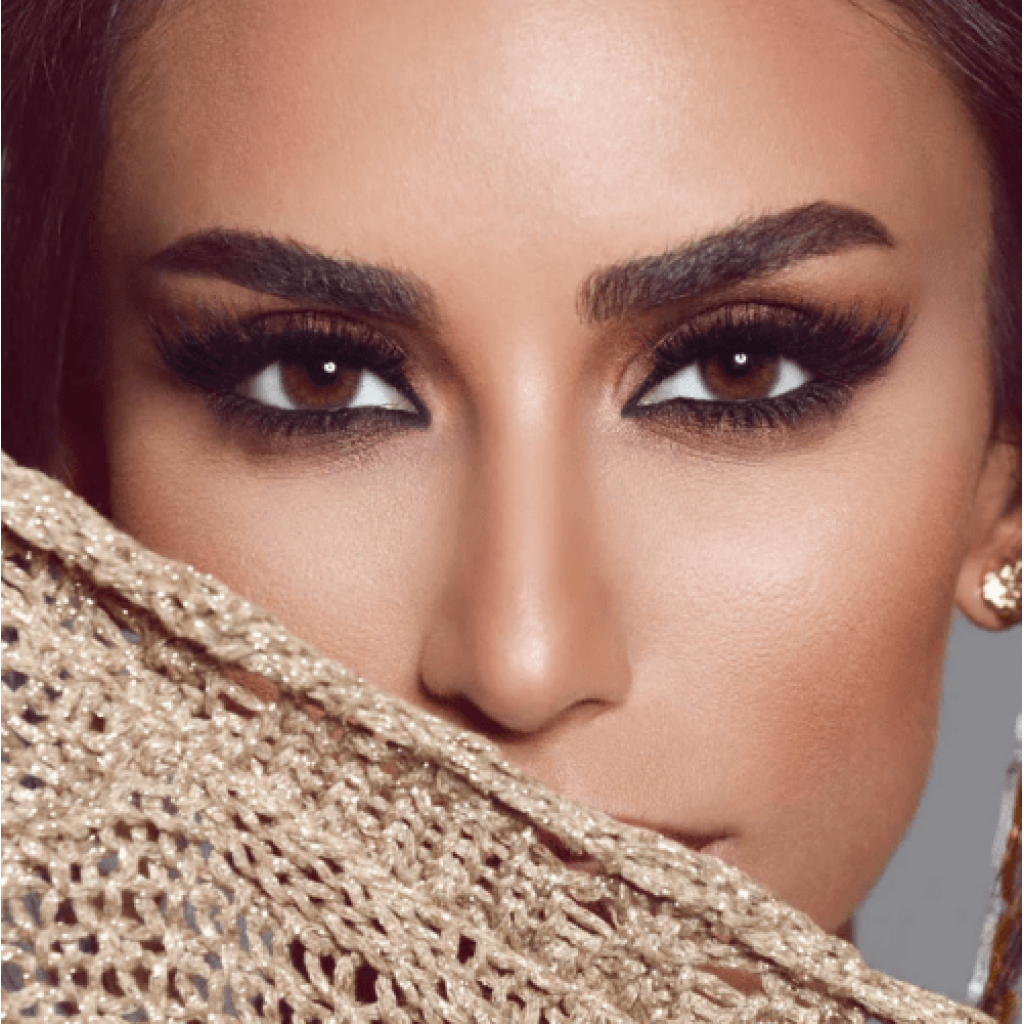 عدسات ملونة من ديفا - وودى