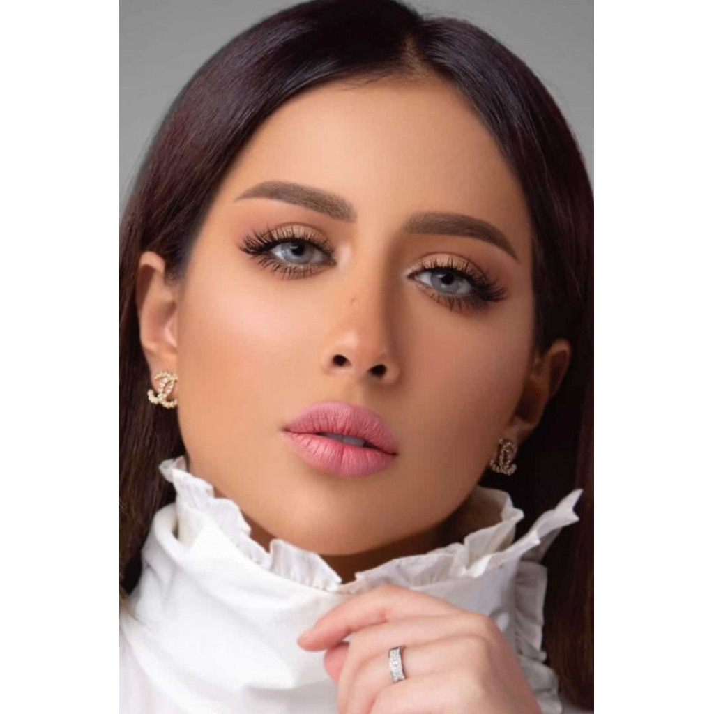 عدسات ملونة من نيو لنس - جوى